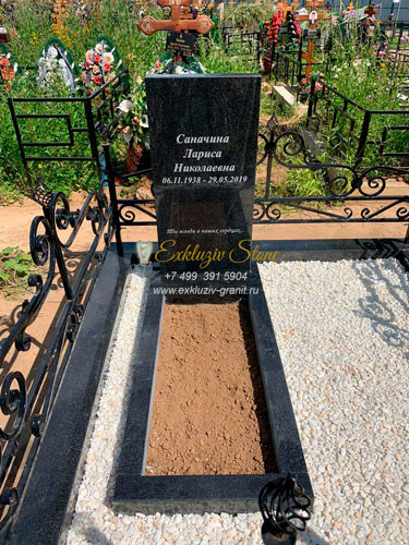 Оформление могил мраморной крошкой фото и цена в Москве